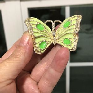 Vintage Best Brooch